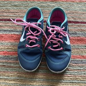 Nike free bionic training shoe women’s 7 pink and navy